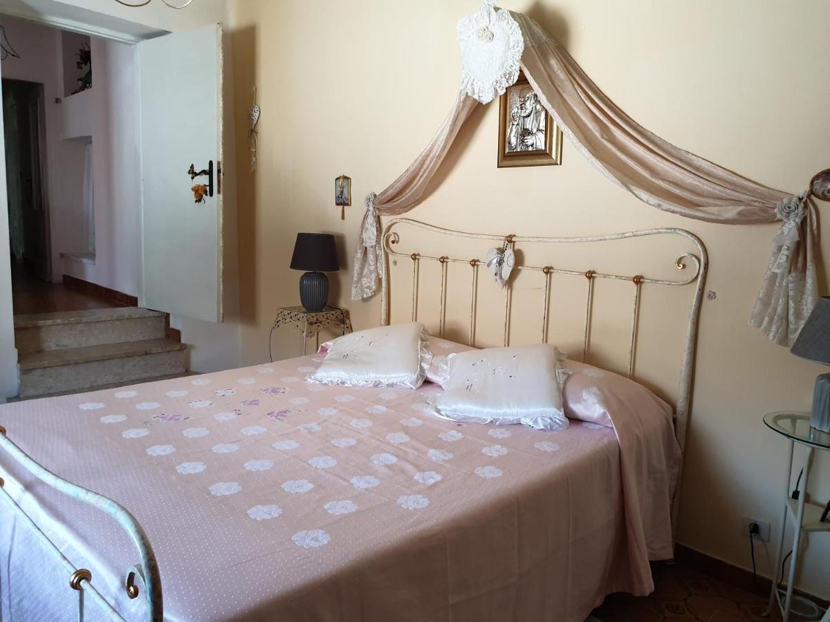 הוילה Castelnuovo Parano Casa Di Mamma Rosa מראה חיצוני תמונה